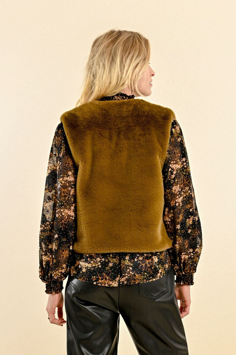 KHAKI