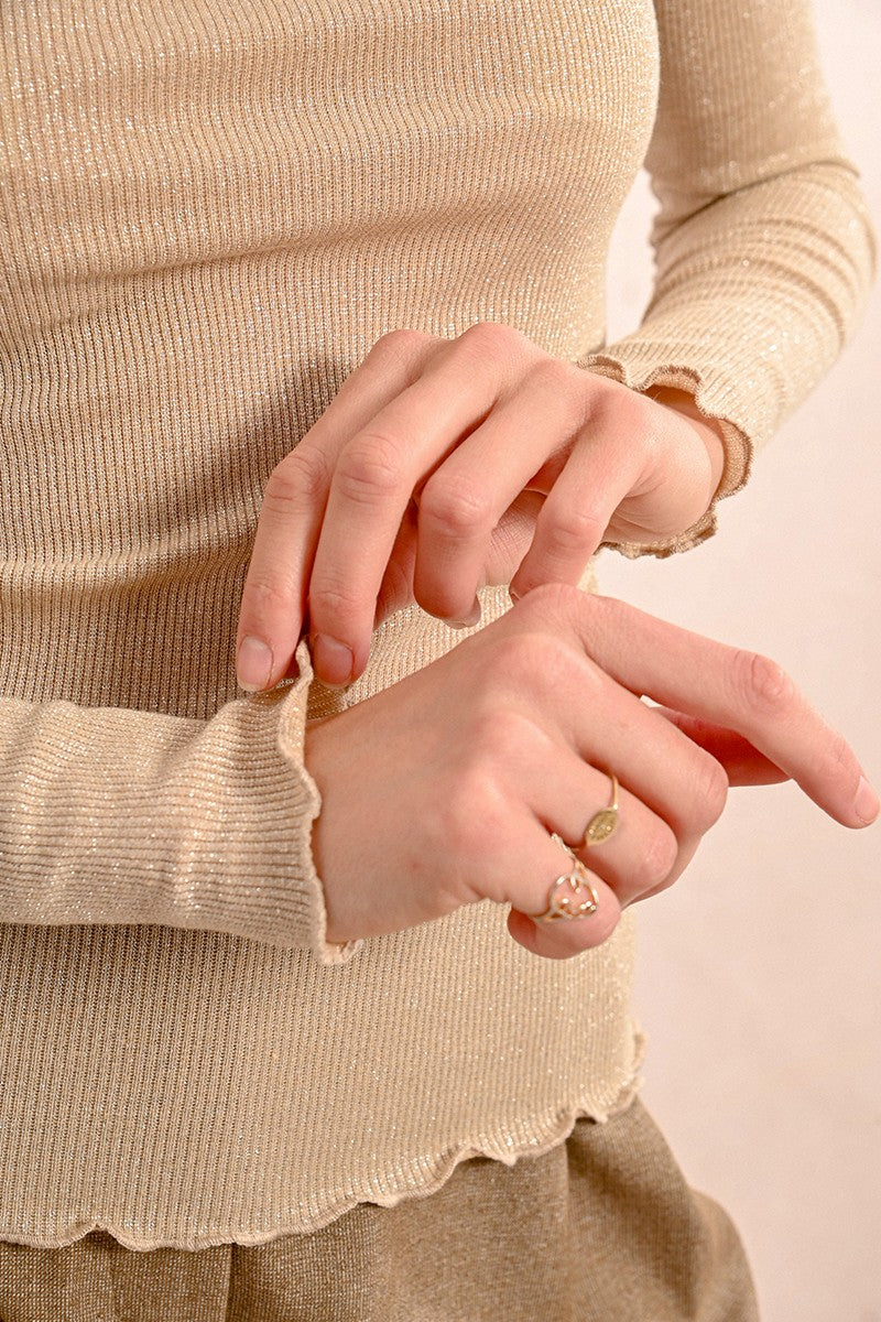GOLDEN BEIGE