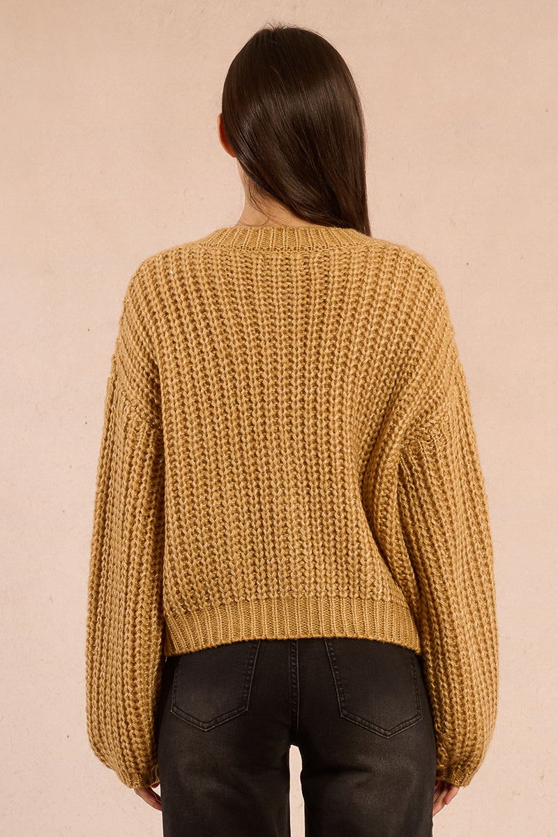 GOLDEN BEIGE