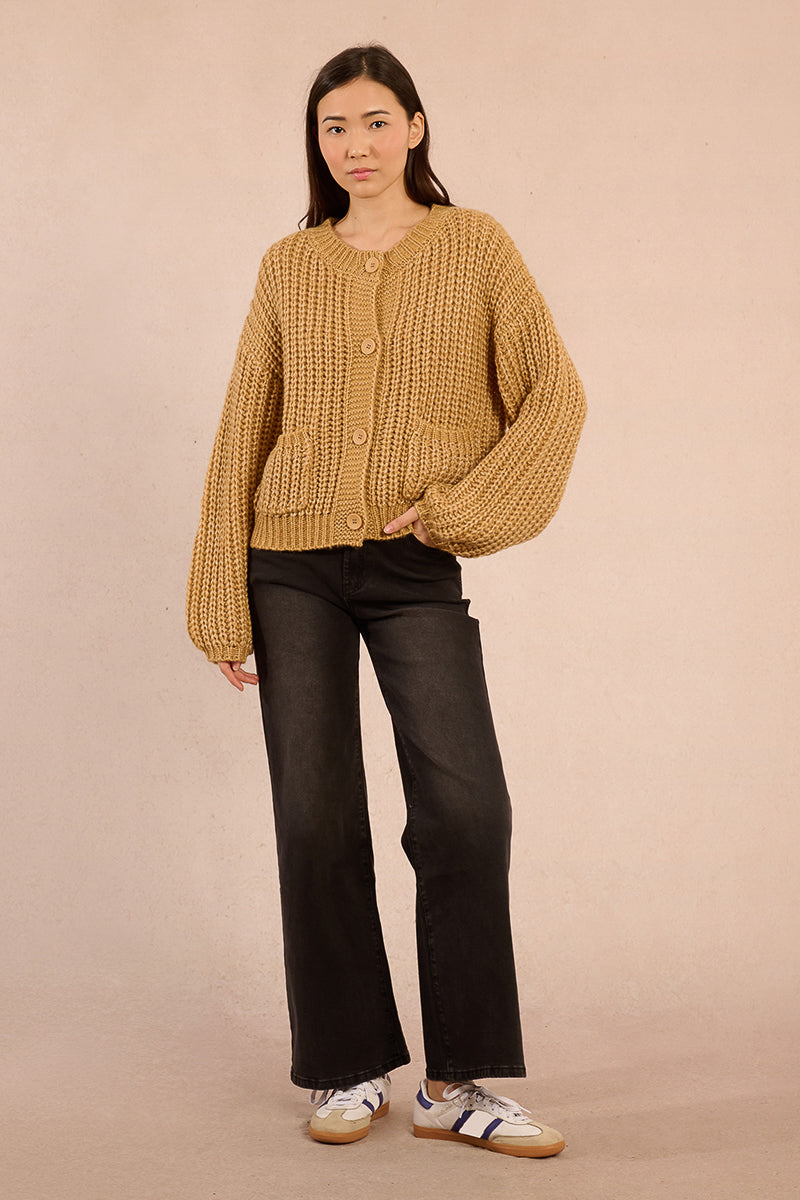 GOLDEN BEIGE