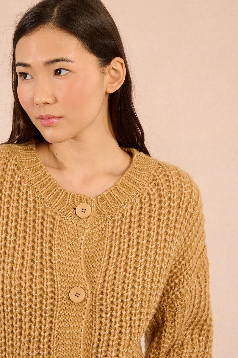 GOLDEN BEIGE
