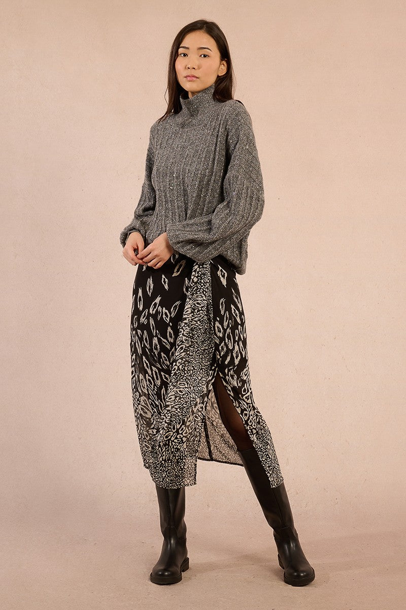 DARK GREY