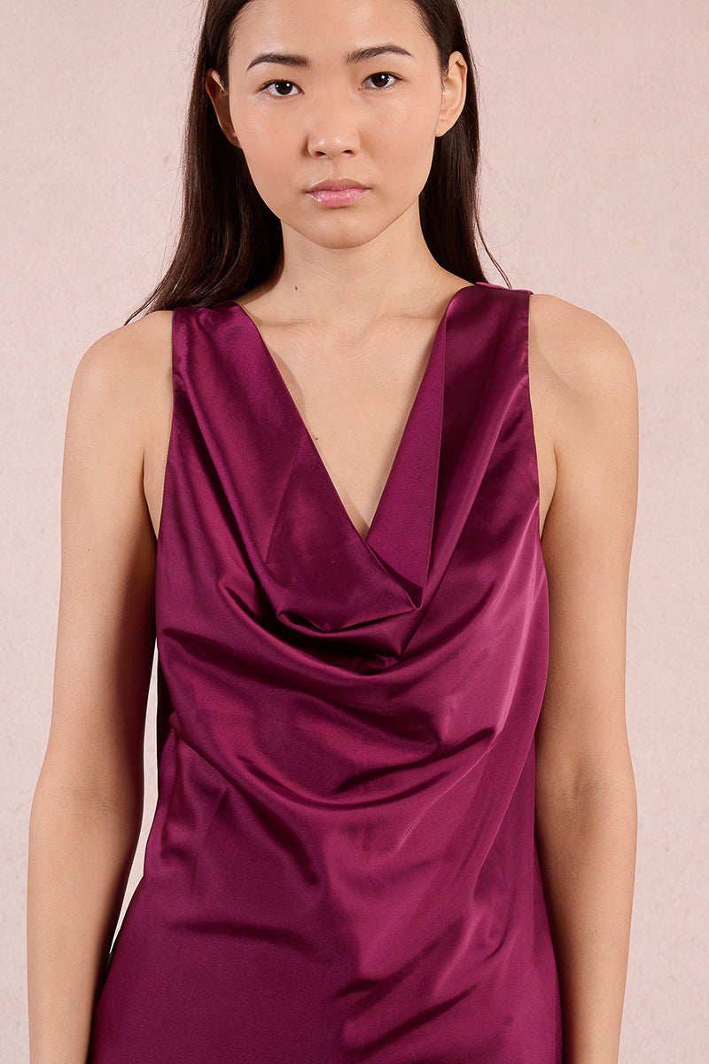 DARK PINK