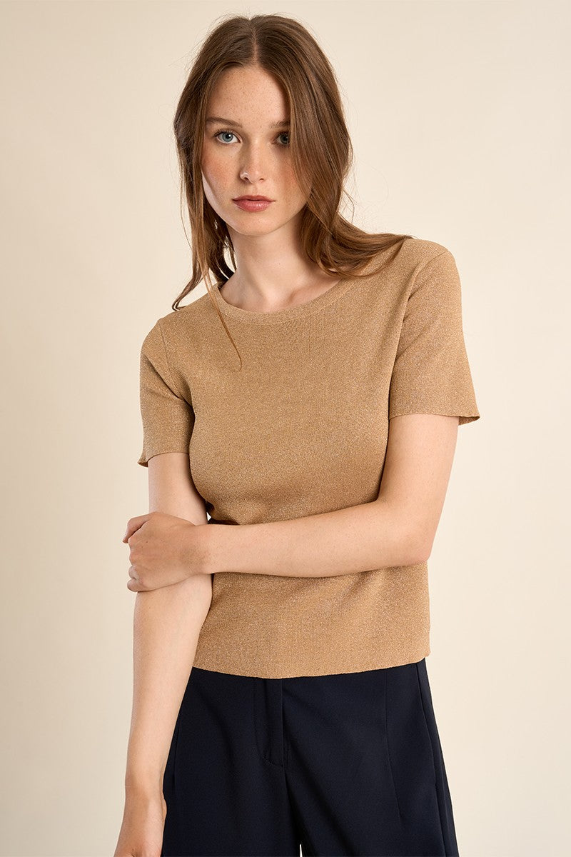 GOLDEN BEIGE