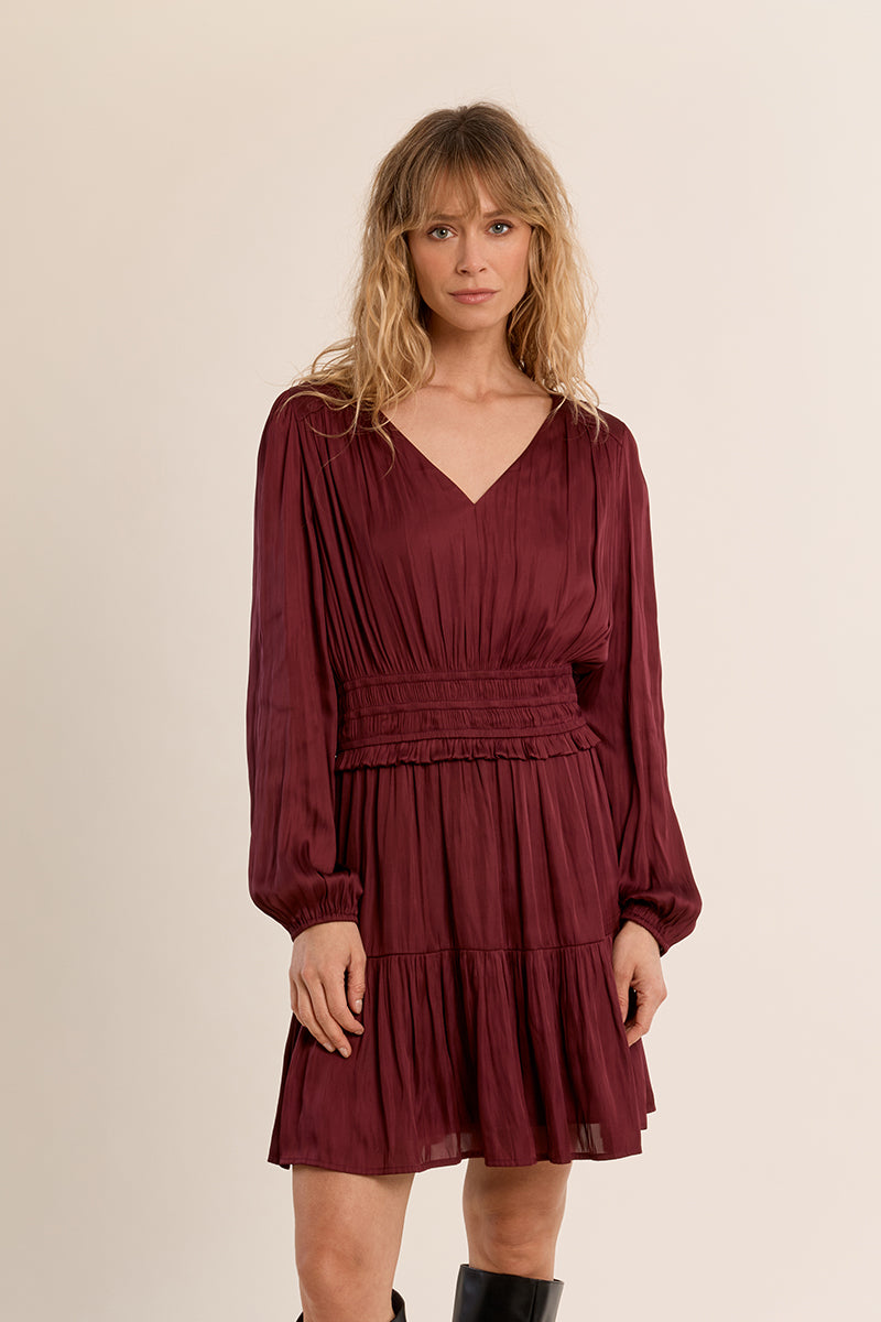 DARK RED