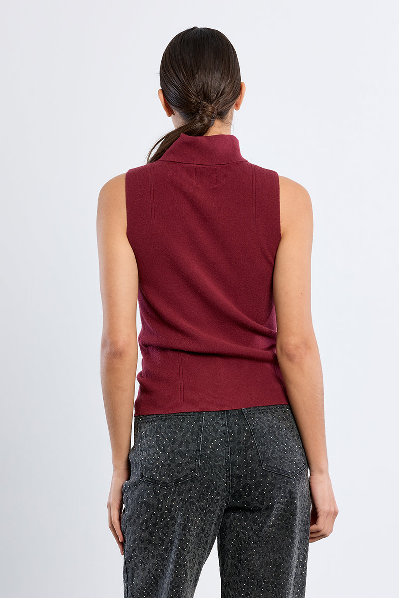 DARK RED