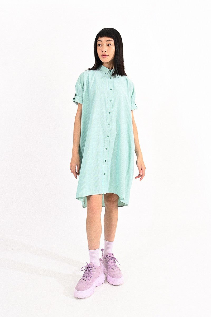GREEN