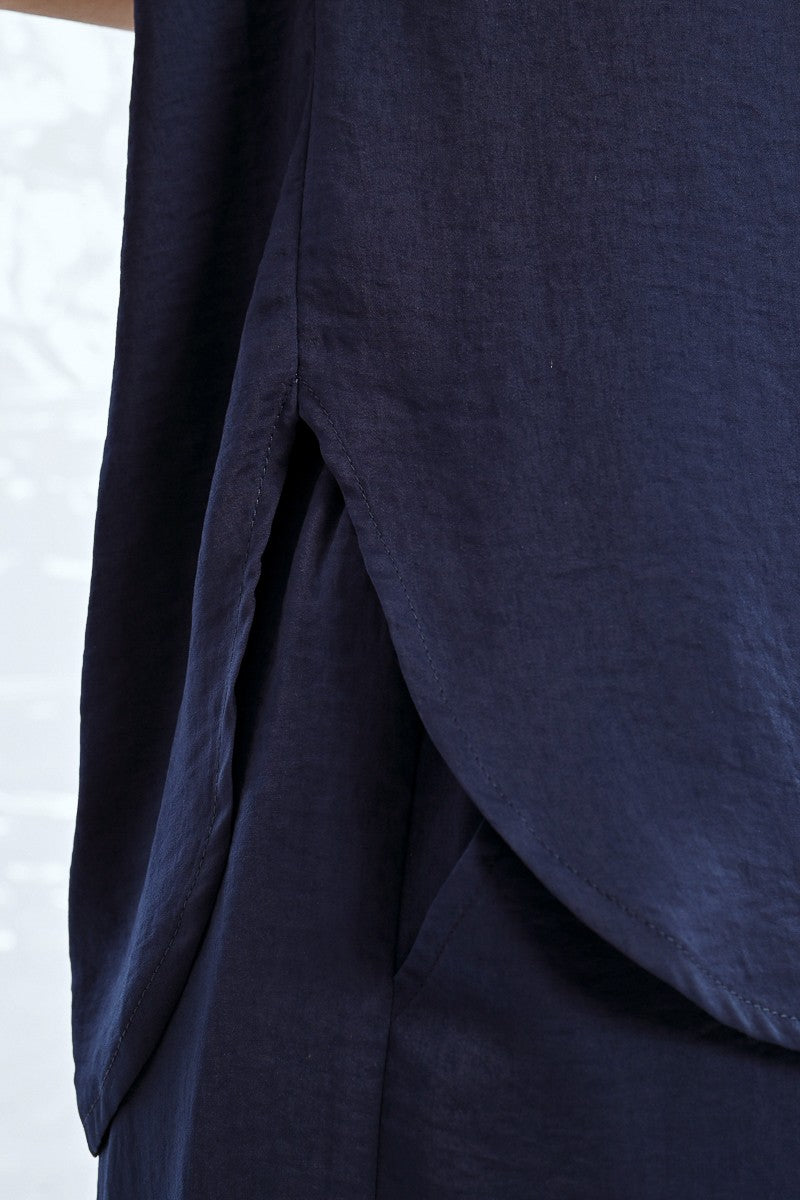 NAVY BLUE