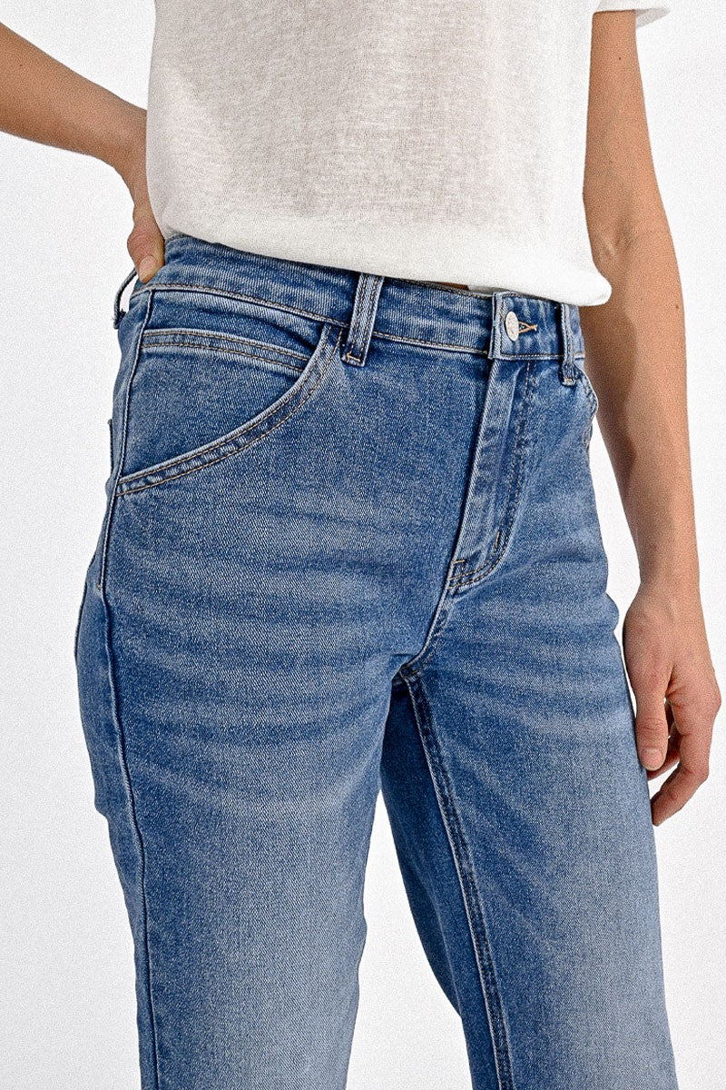 DENIM BLUE