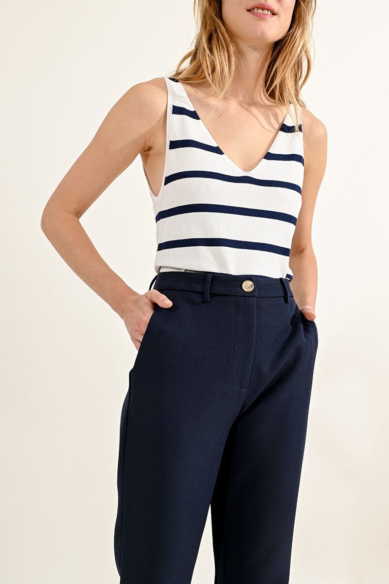 DARK NAVY