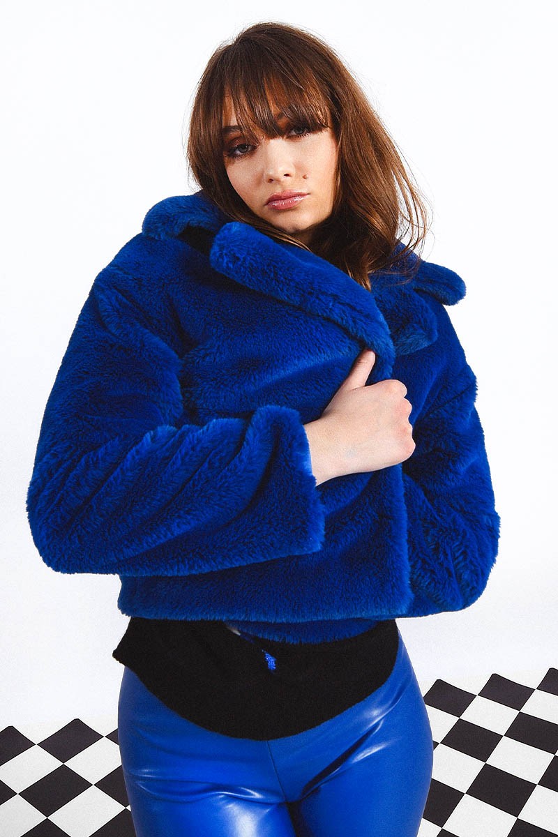 ROYAL BLUE