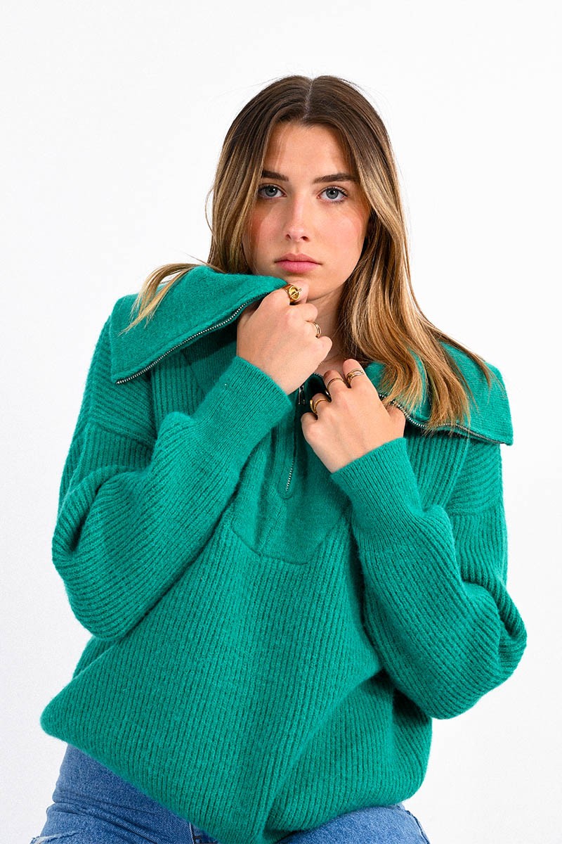 EMERALD GREEN