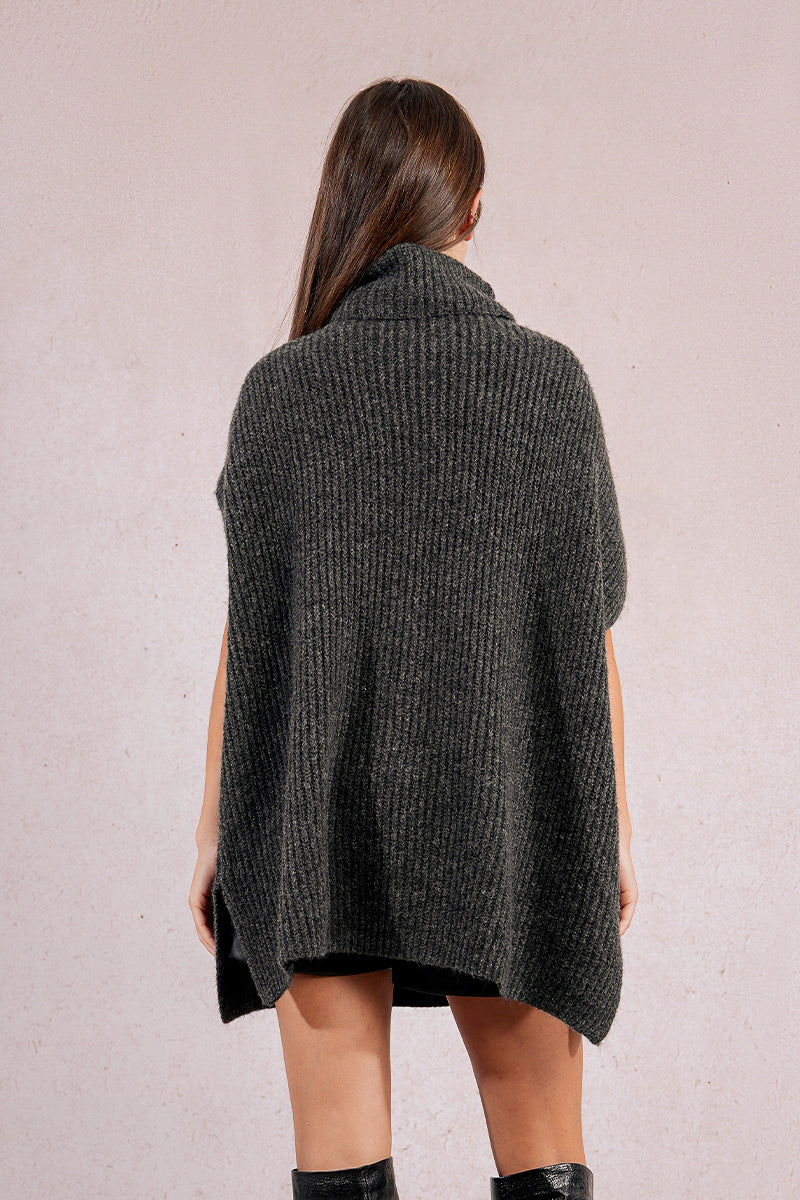 ASH GREY