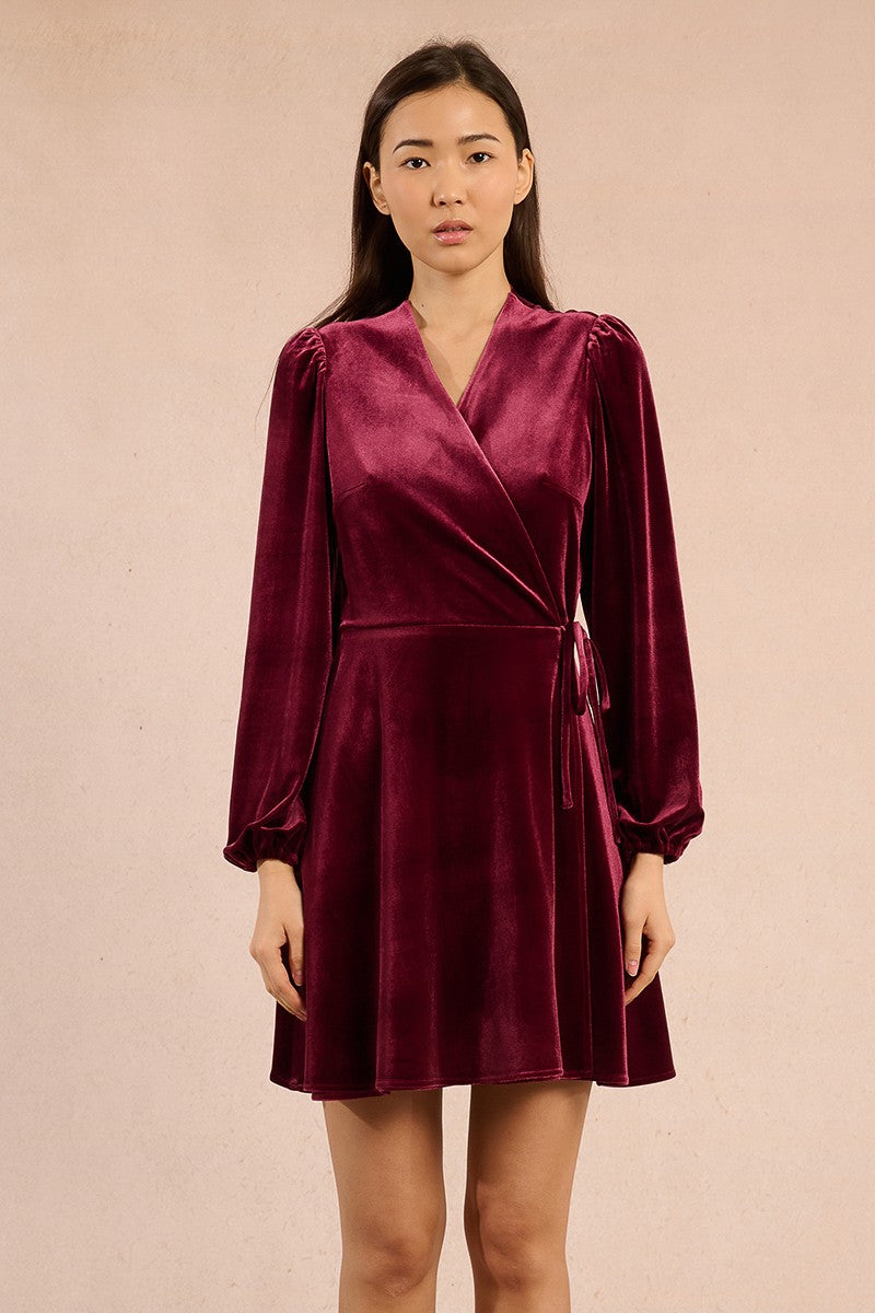 DARK RED