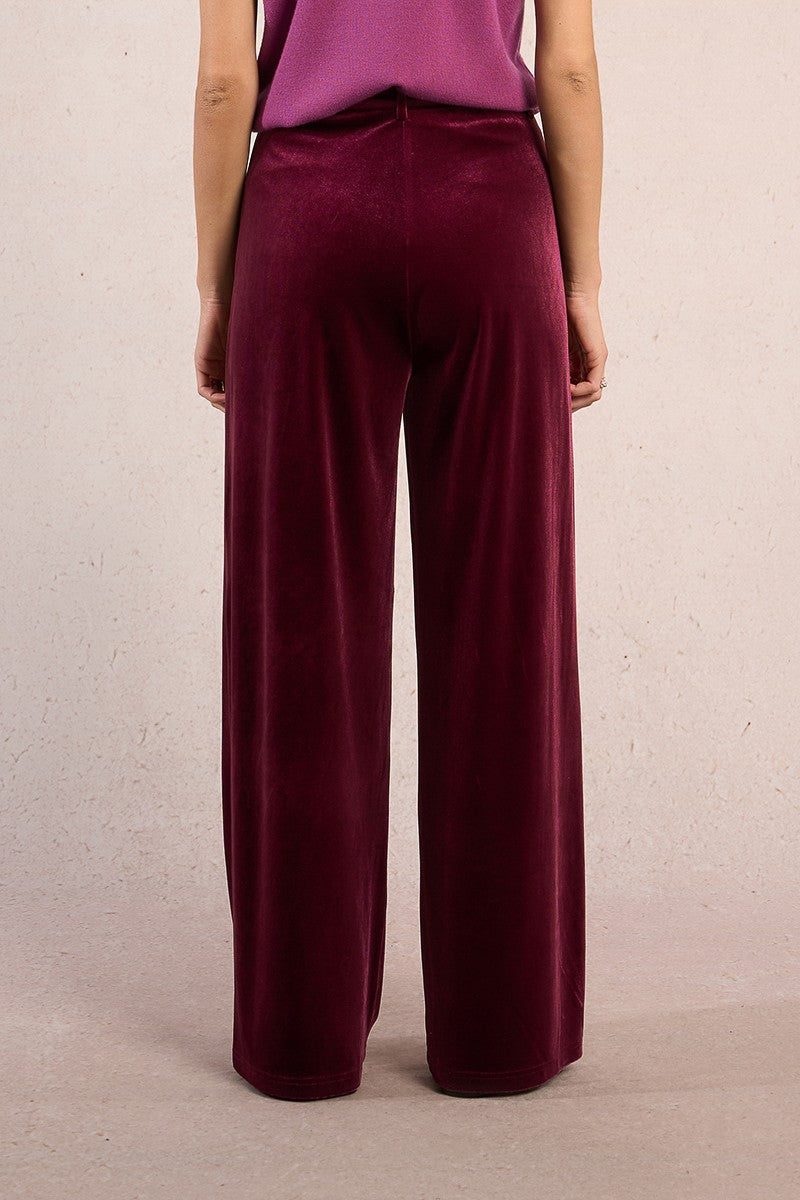 DARK RED