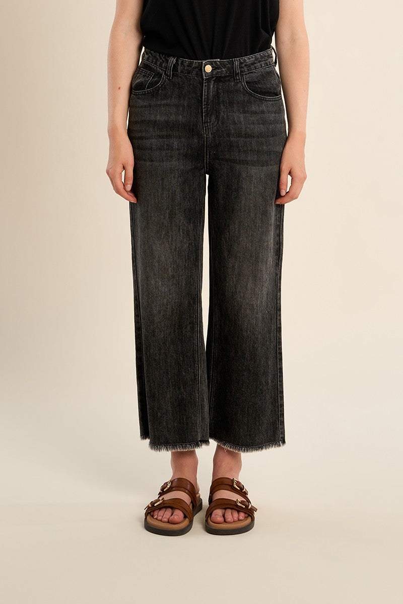 BLACK DENIM