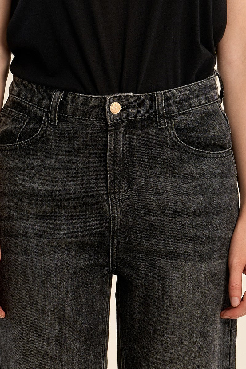BLACK DENIM