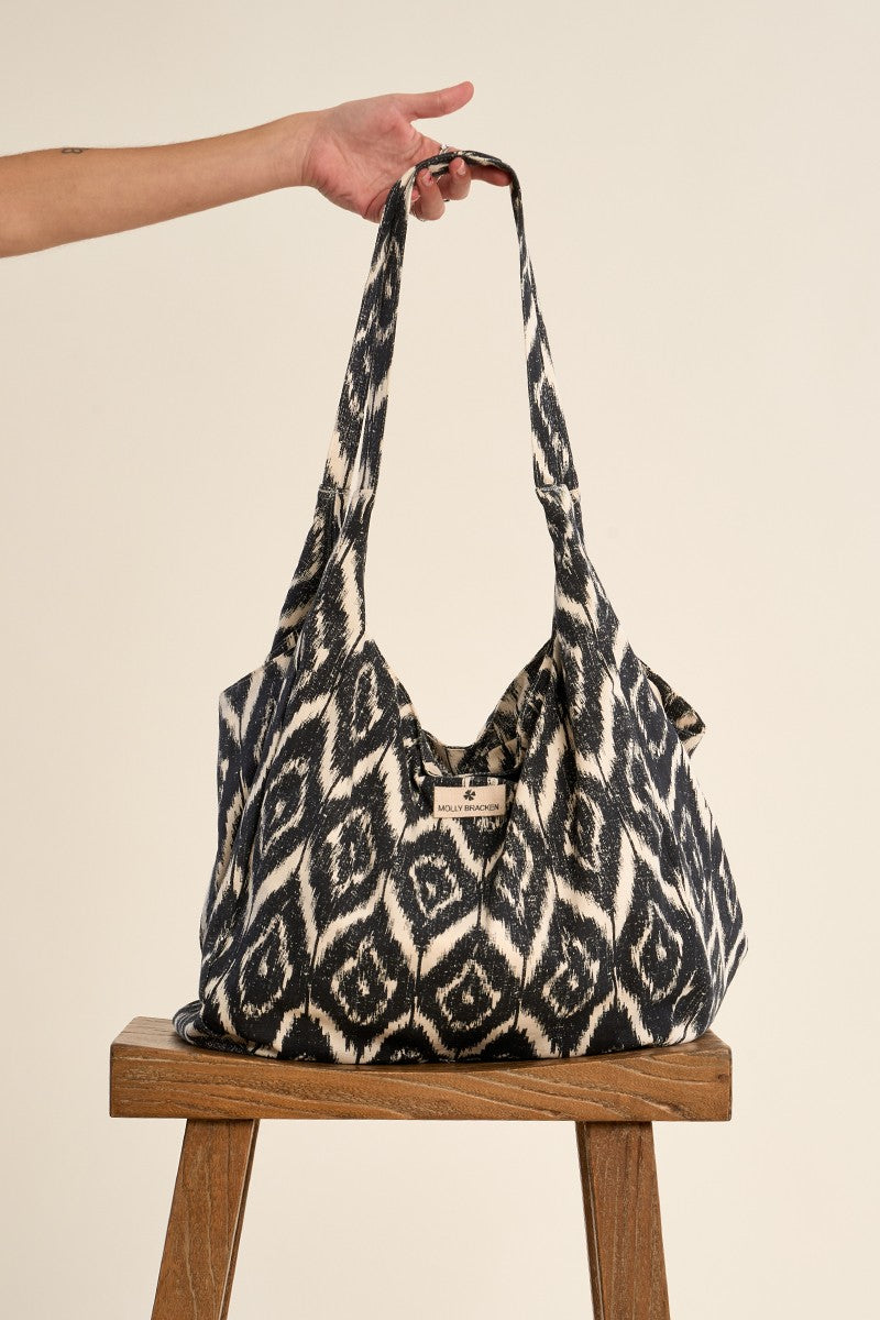 BLACK IKAT