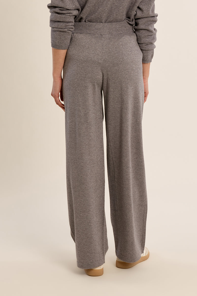 SILVERY GREY
