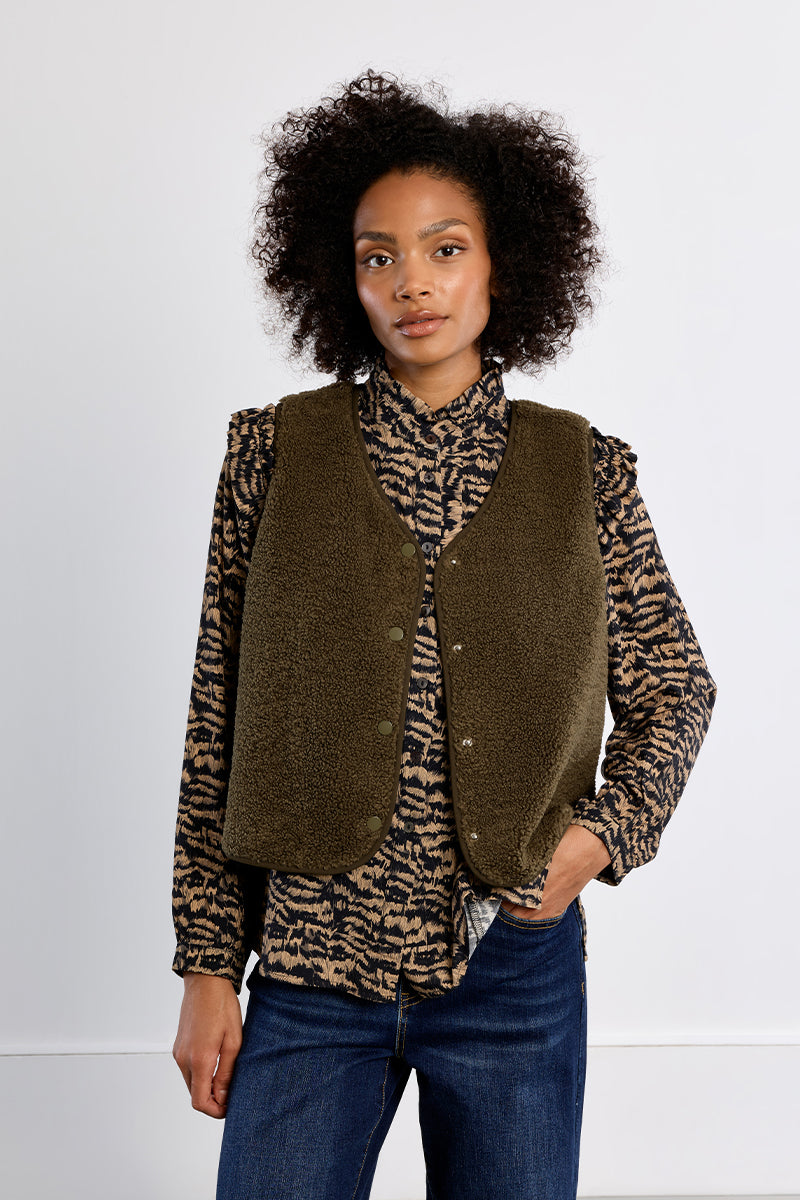 KHAKI
