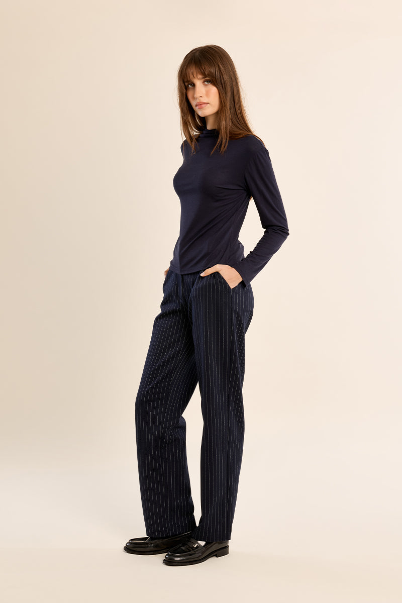 NAVY BLUE