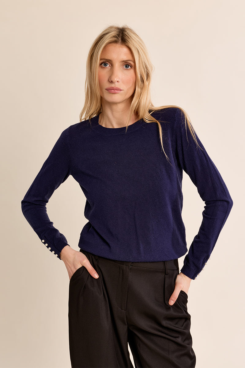 NAVY BLUE