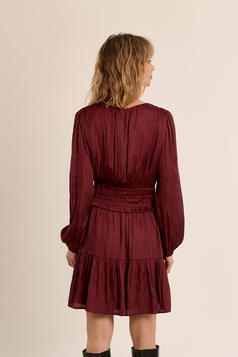 DARK RED