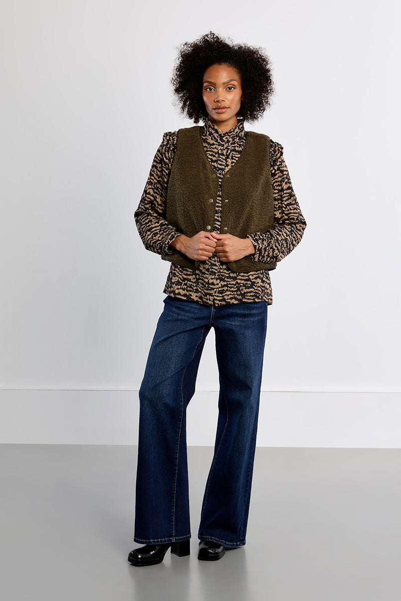 KHAKI