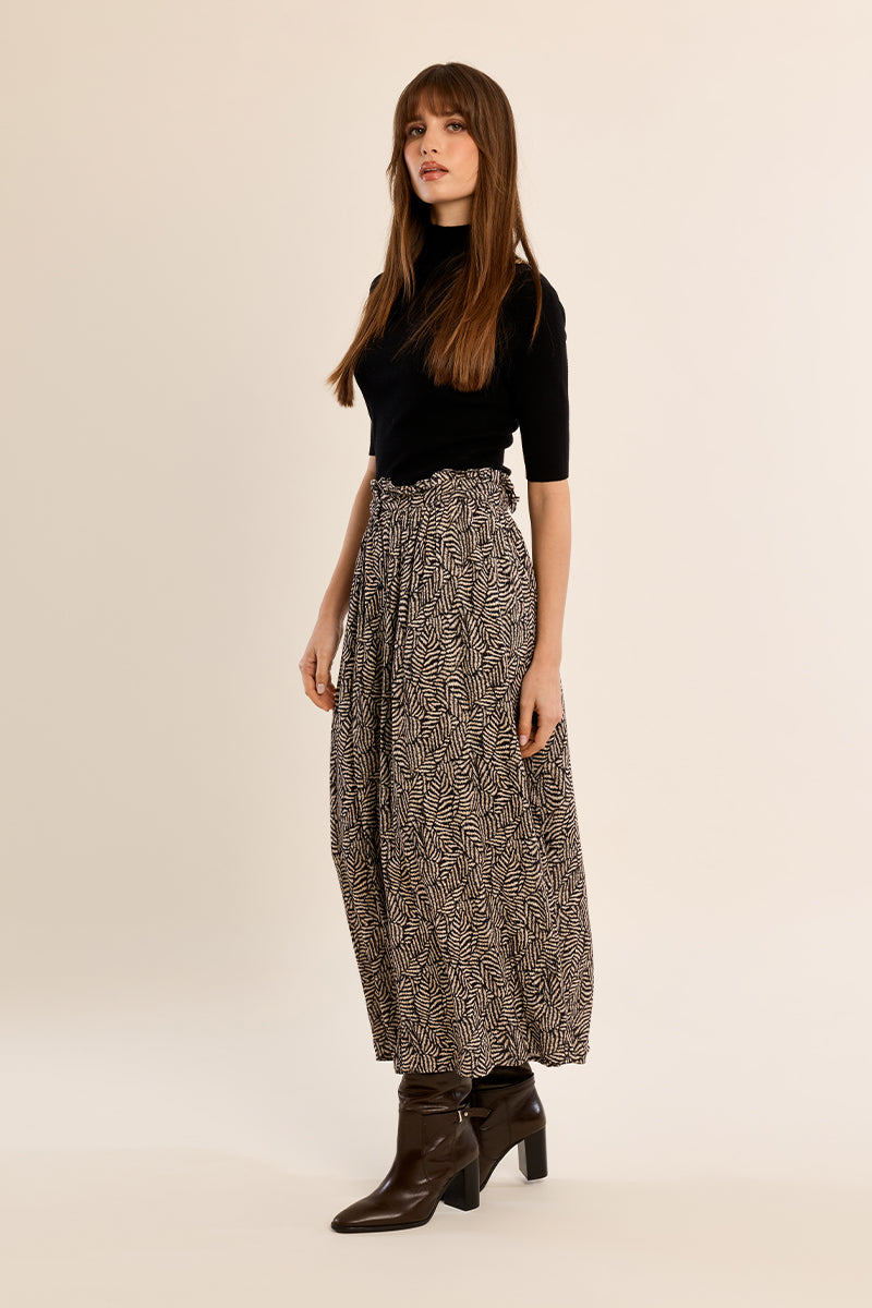 BLACK MADELEINE