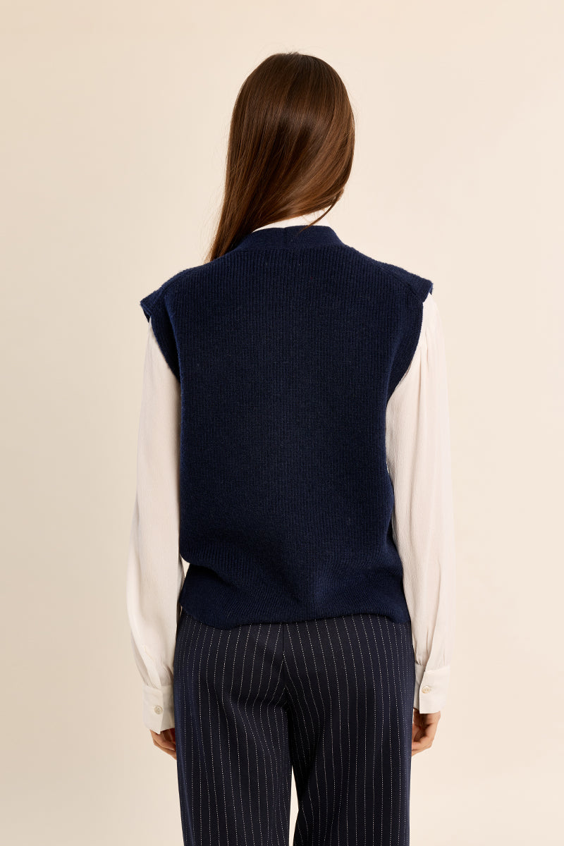 NAVY BLUE