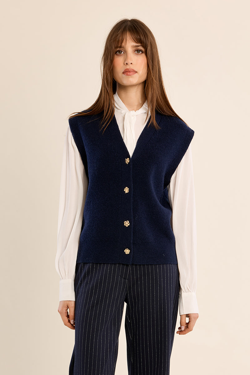 NAVY BLUE