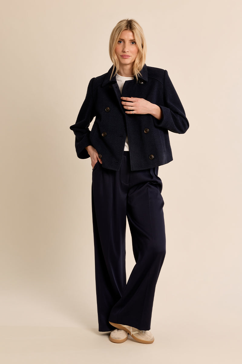 NAVY BLUE