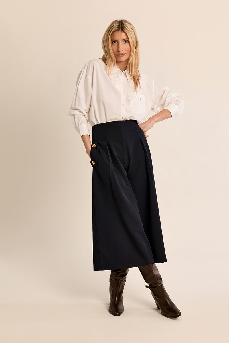 NAVY BLUE