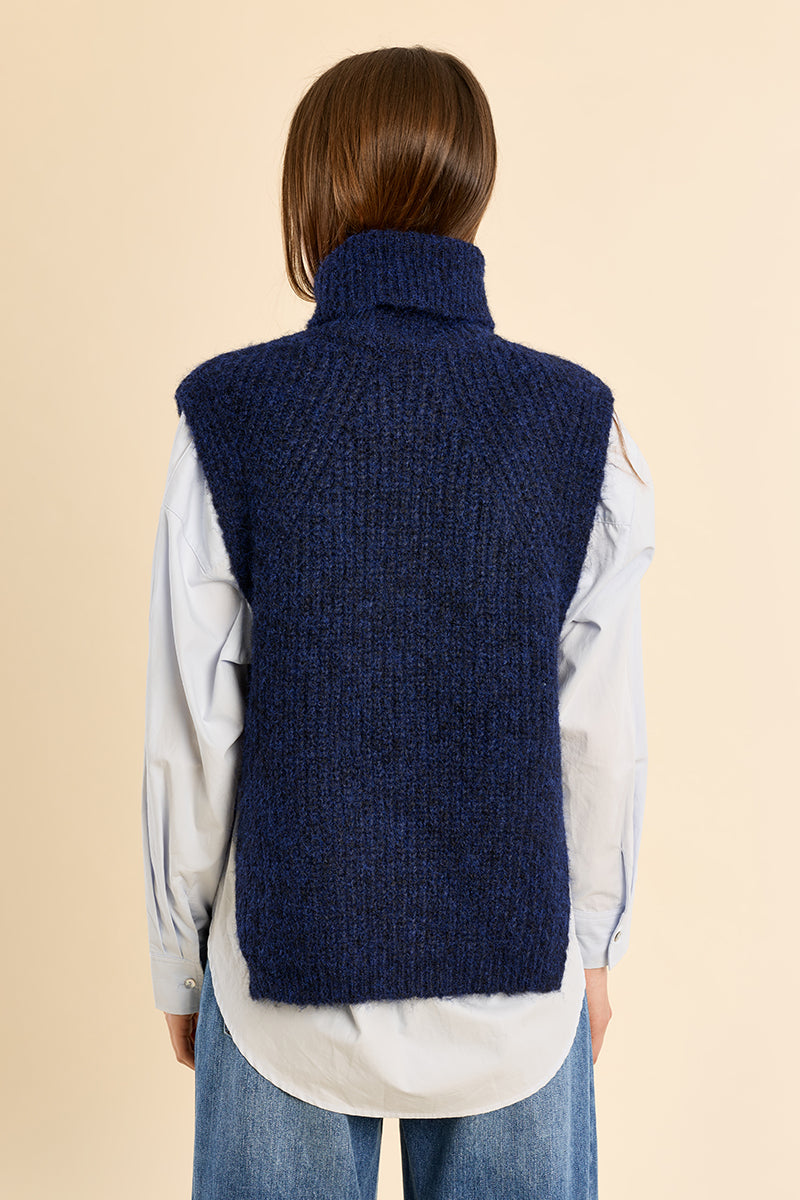 NAVY BLUE