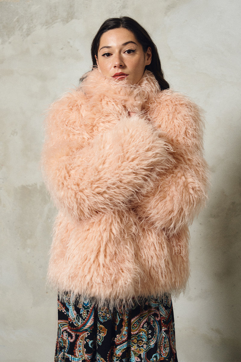 LIGHT PINK