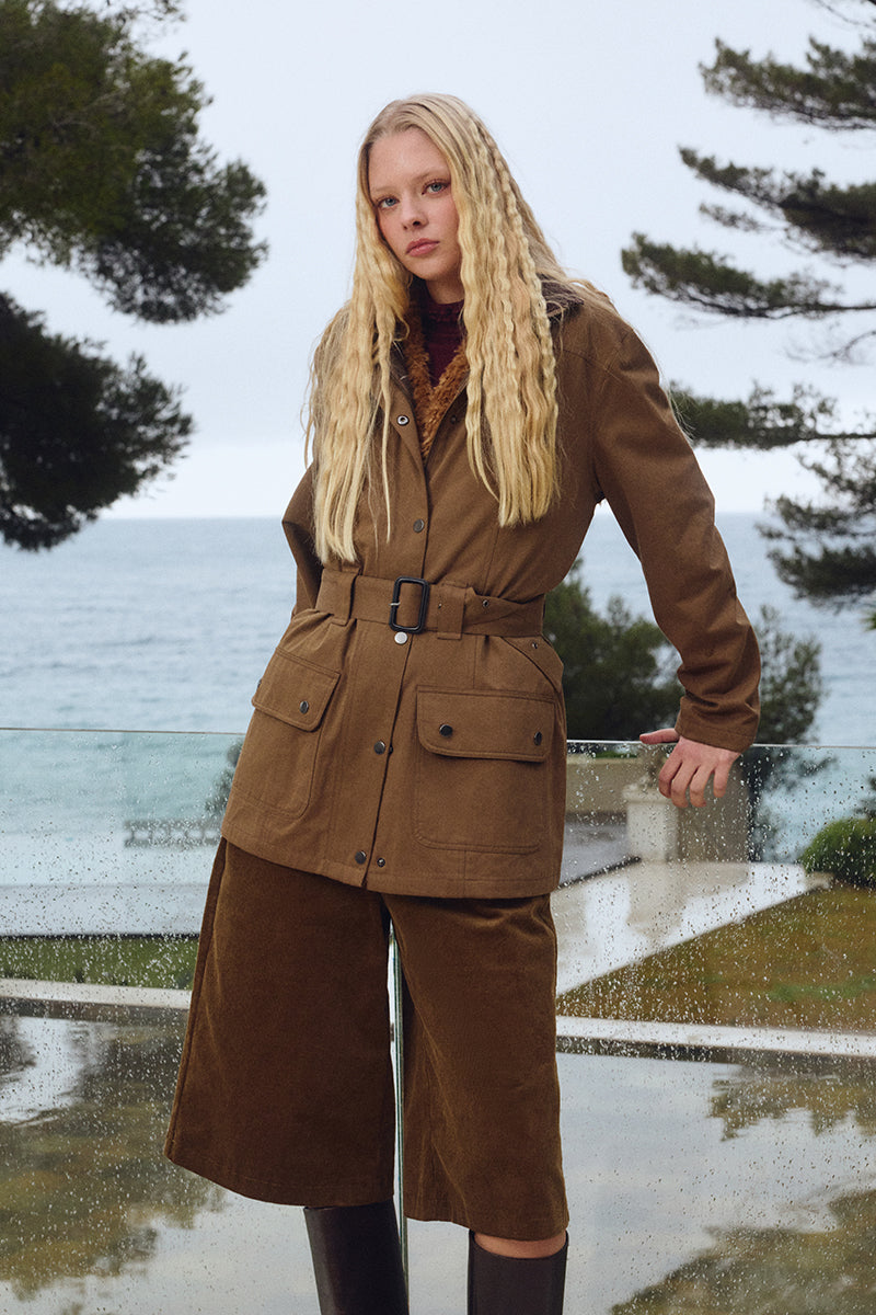 KHAKI
