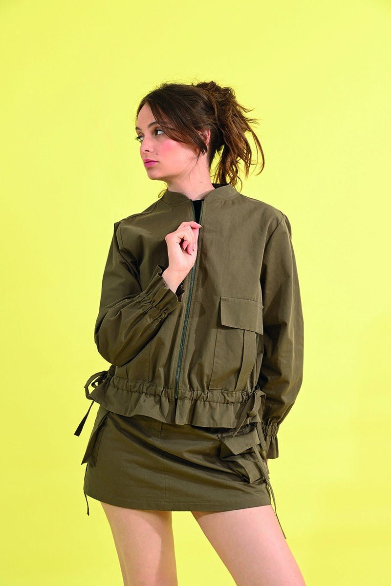 KHAKI