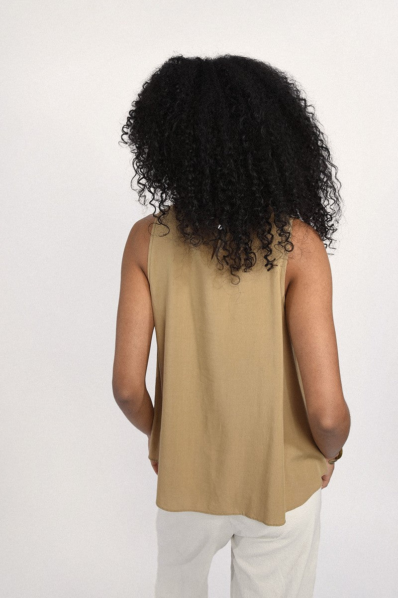 DARK BEIGE