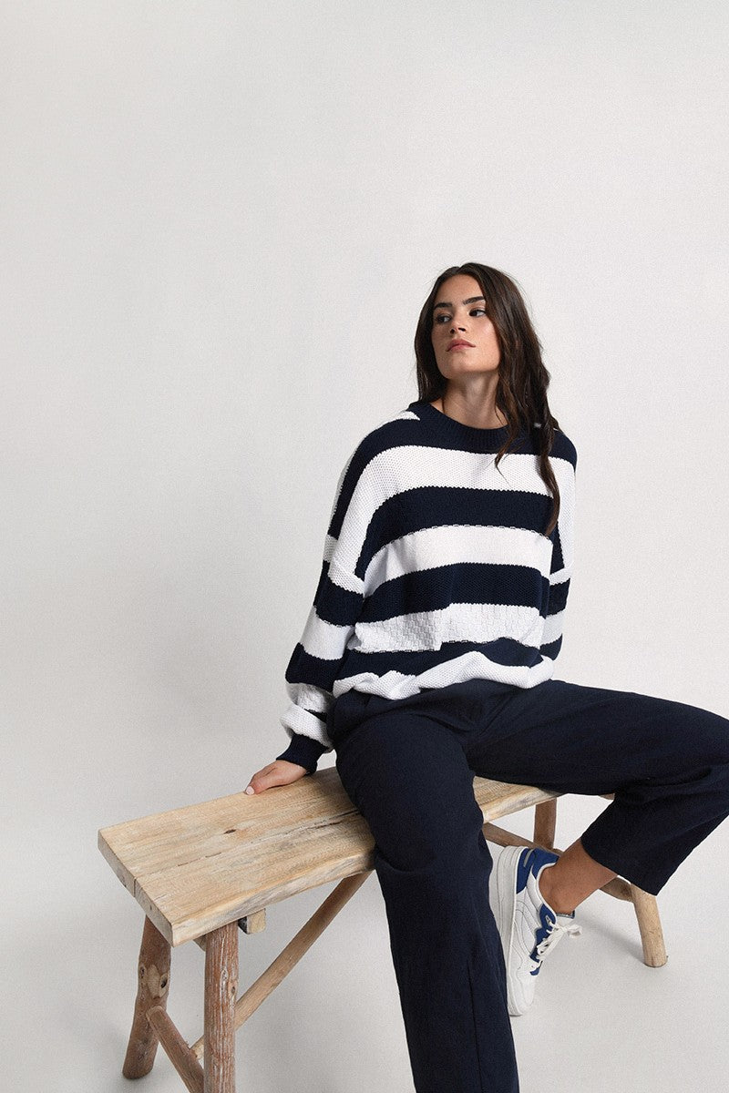 WHITE/NAVY