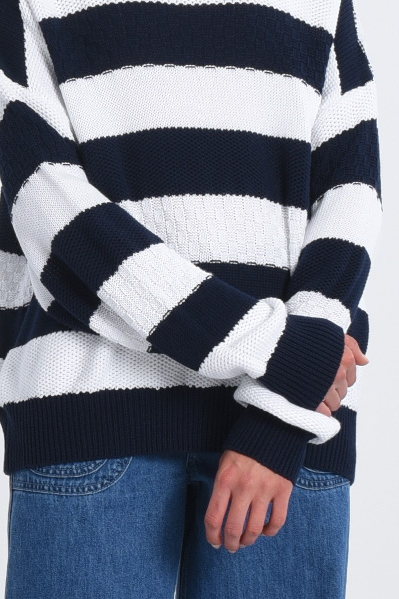WHITE/NAVY