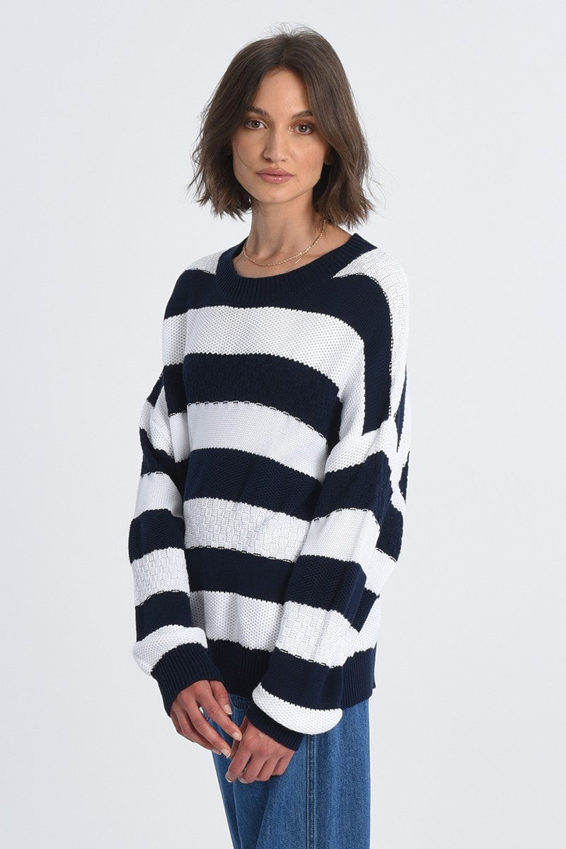 WHITE/NAVY