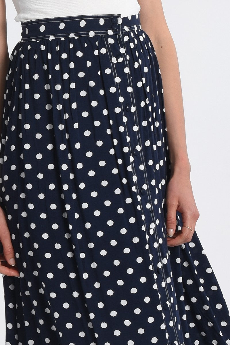 NAVY AGATHE