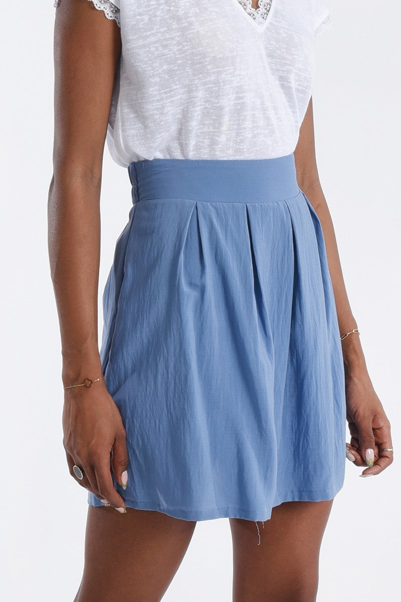 LIGHT BLUE