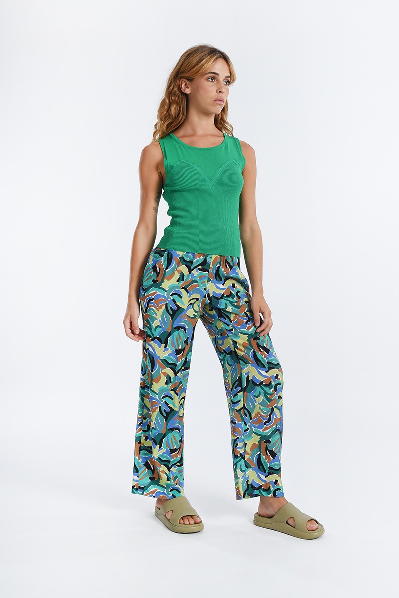 GREEN