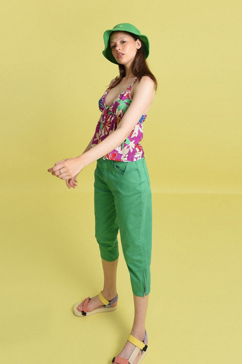 GREEN