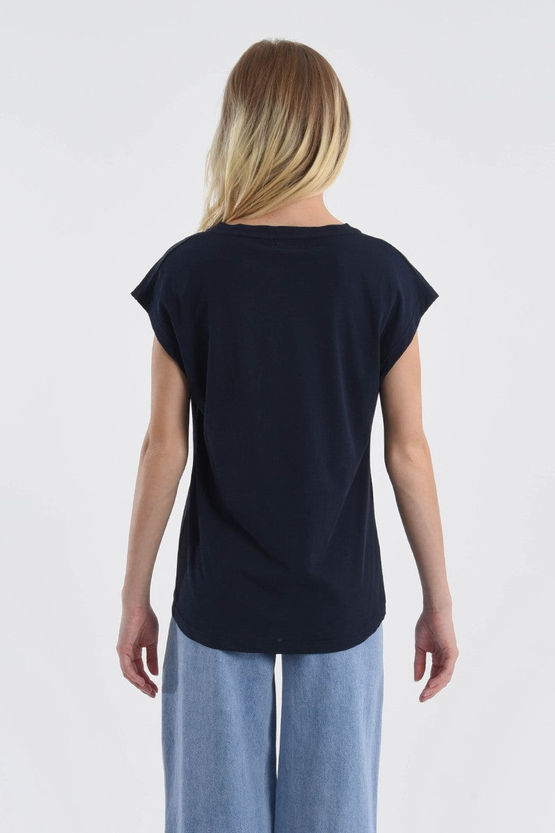 NAVY BLUE