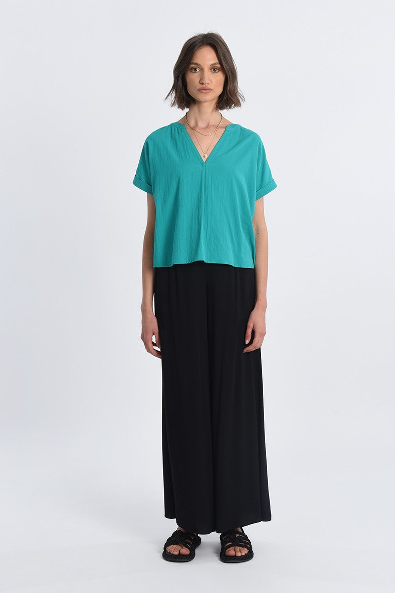 EMERALD GREEN