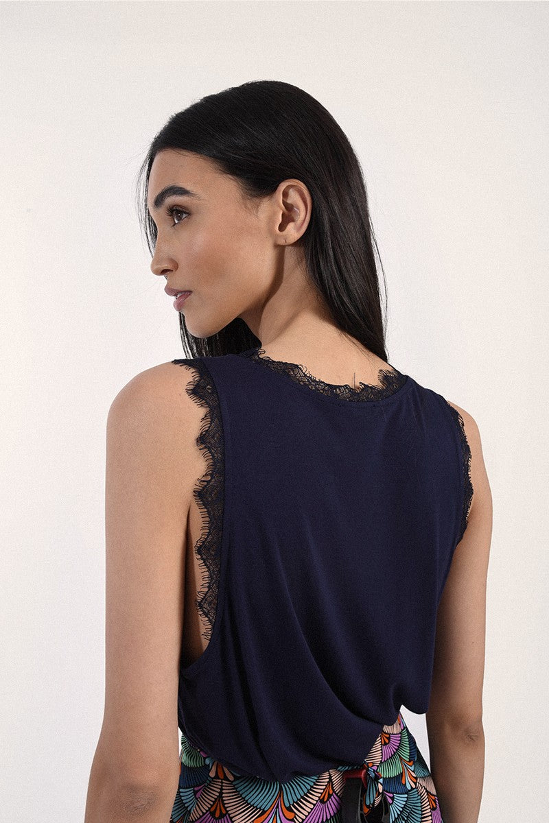 NAVY BLUE